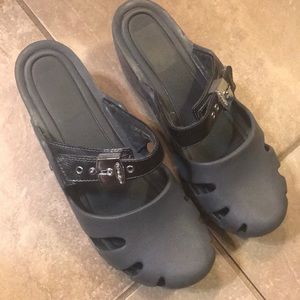 Dr scholl’s clogs